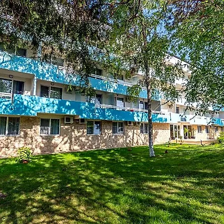 Mera Hotel